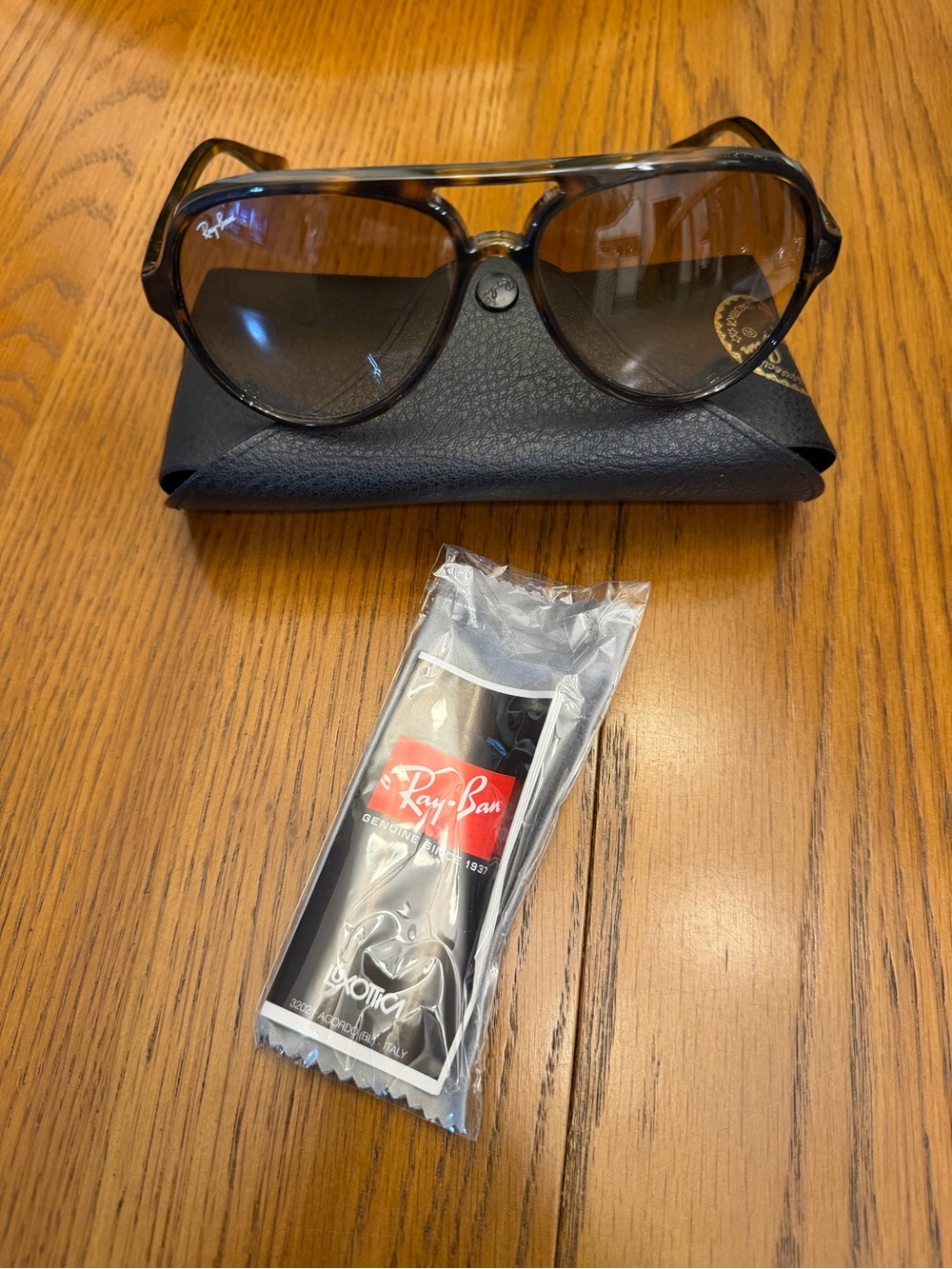 Ray-Ban Men’s Brown Tortoiseshell Gradient Aviator Sunglasses